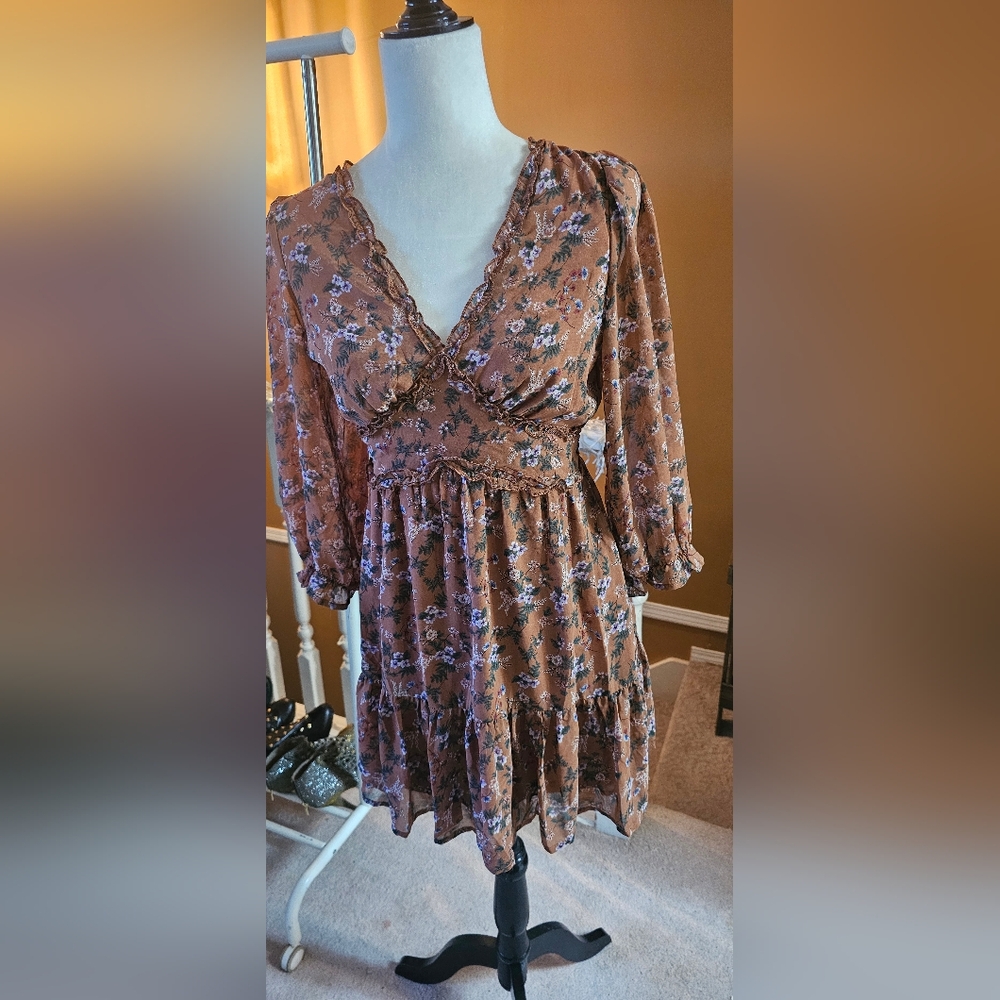 Wild Jasmine Gold V-Neck Long Sleeve Sundress